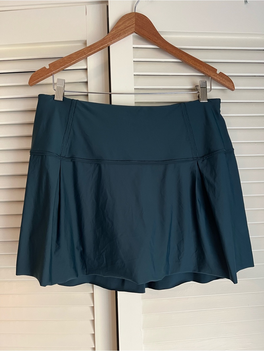 Lululemon Lost In Pace Skirt Tall 15" Teal Size 10 Skort